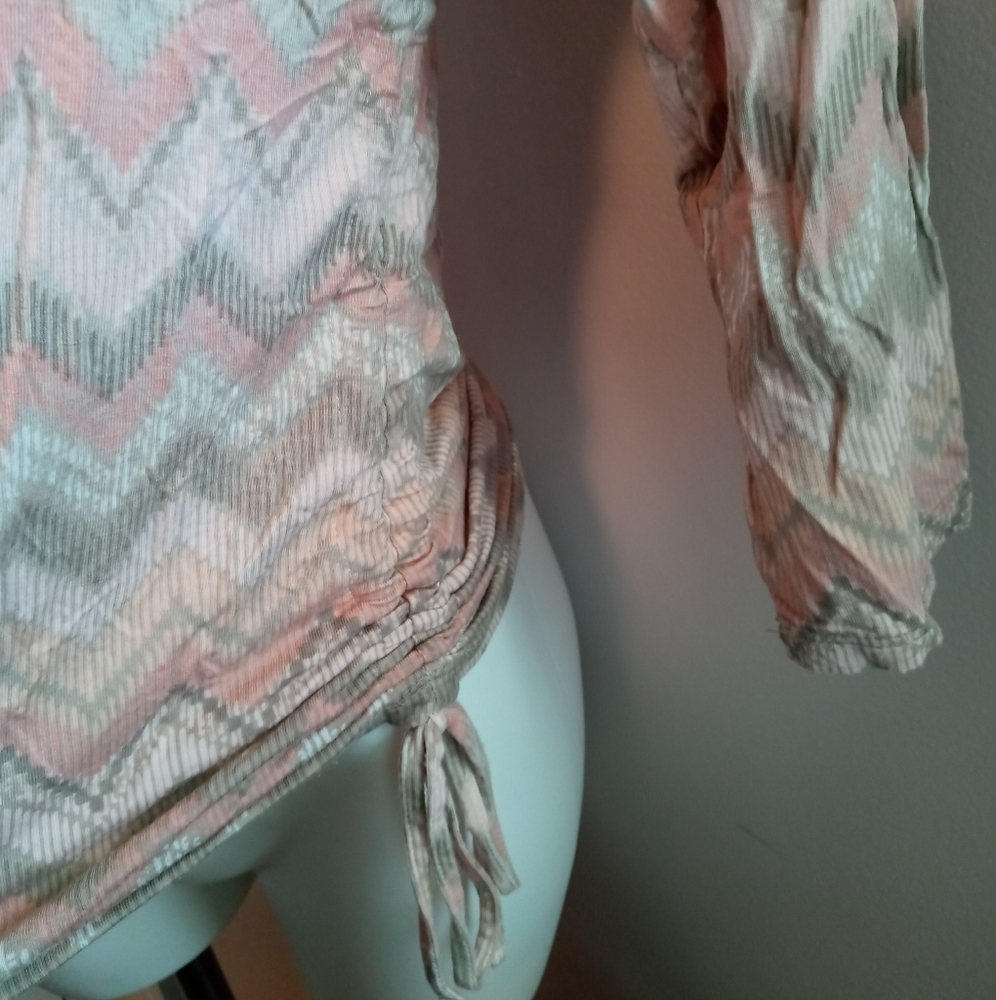 Ruby red petite 3/4 sleeve top - Picture 2 of 4